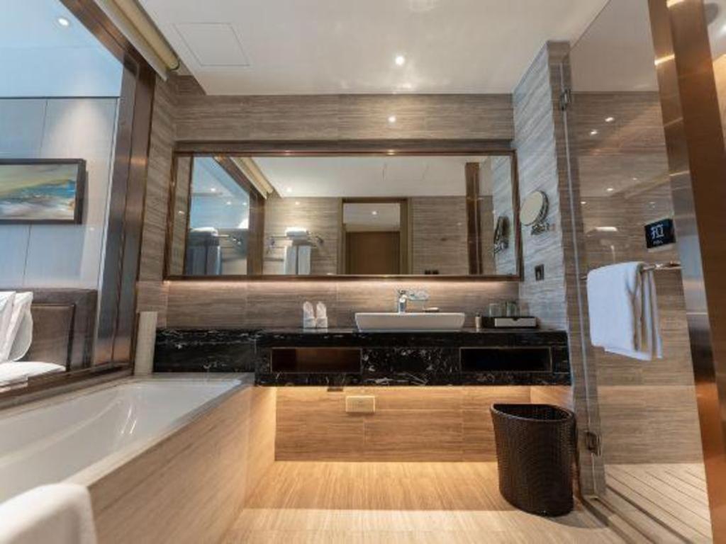 The Qube Hotel Jingzhou Exterior photo