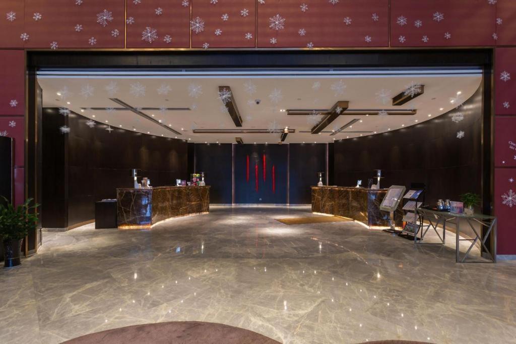The Qube Hotel Jingzhou Exterior photo