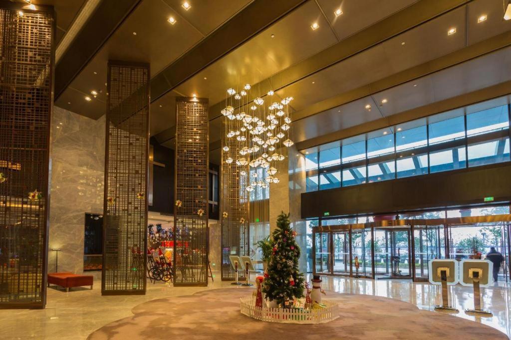 The Qube Hotel Jingzhou Exterior photo