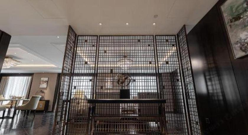 The Qube Hotel Jingzhou Exterior photo