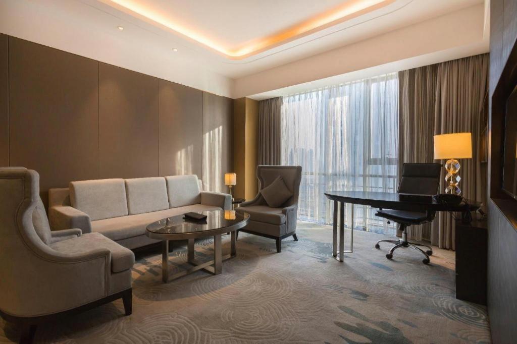 The Qube Hotel Jingzhou Exterior photo