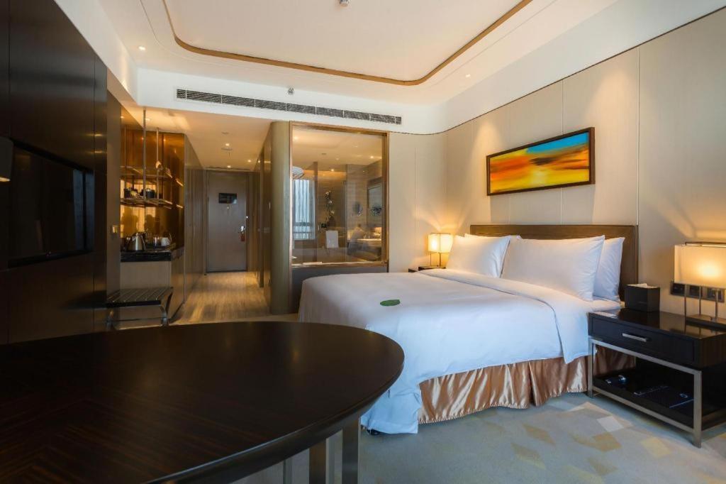The Qube Hotel Jingzhou Exterior photo